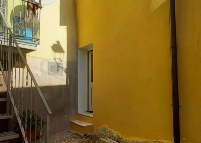 Casa Sinfonia, Spaziosa, Climatizzata, Vista Panoramica Ozieri